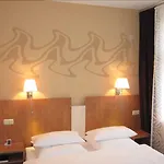 1a 3* Τσβικάου