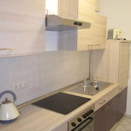 Hotel 1a 3*