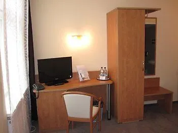 1a 3*
