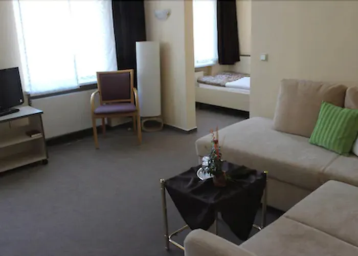 1a Hotell 3*