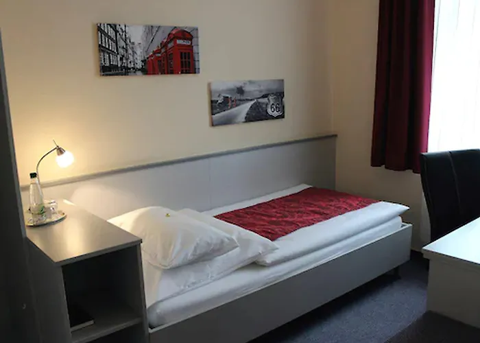 1a Hotell 3*