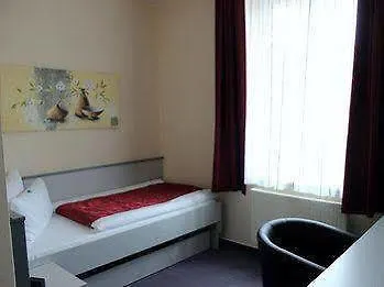 1a Hotell 3*